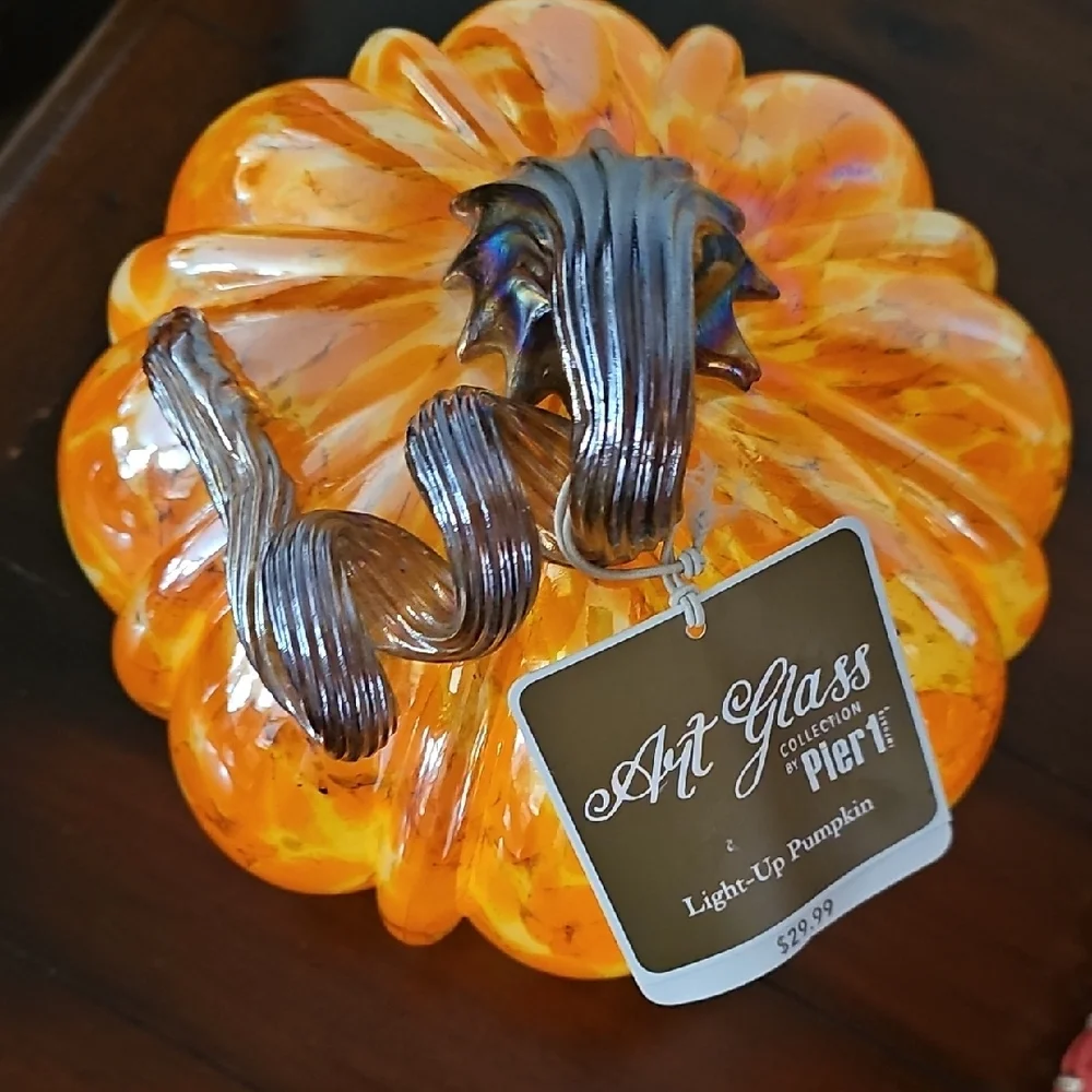 Pier 1 ART GLASS collection LIGHTED Orange Glass Pumpkin - Picture 2 of 8